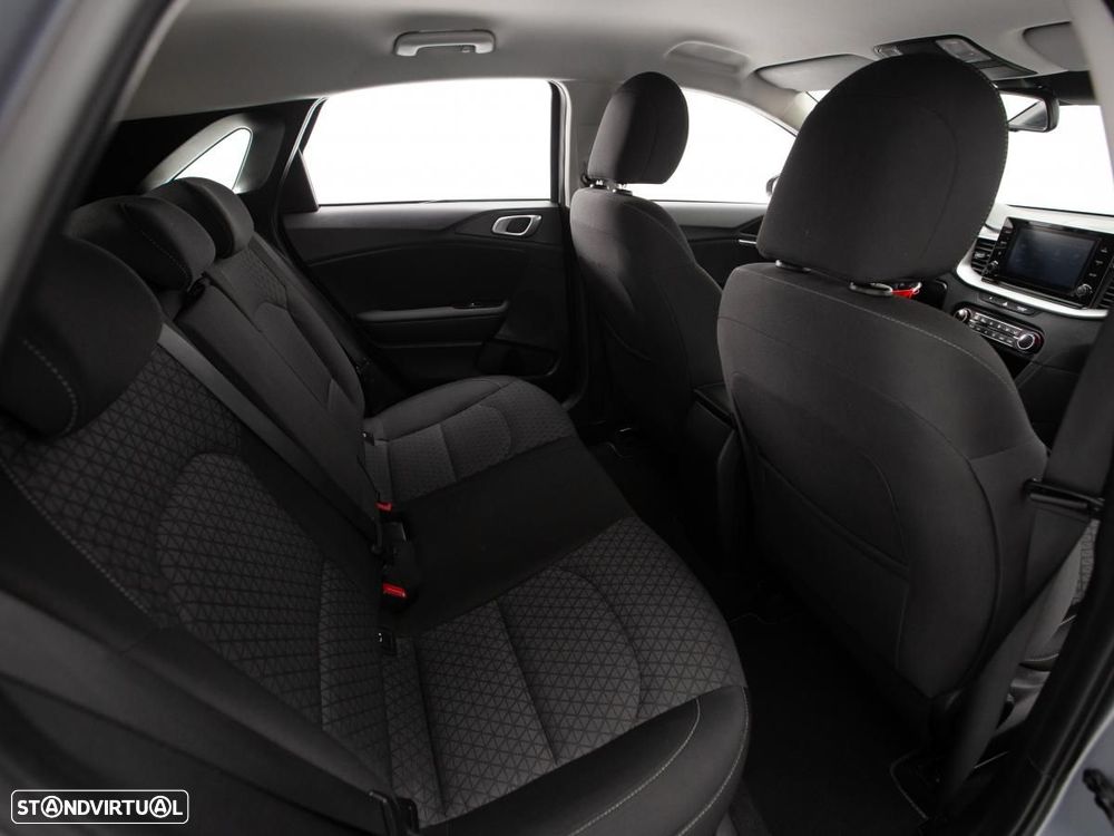 Kia Ceed 1.0 T-GDI Urban - 12
