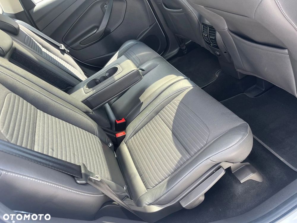 Ford Kuga 2.0 TDCi 4x2 Titanium - 9