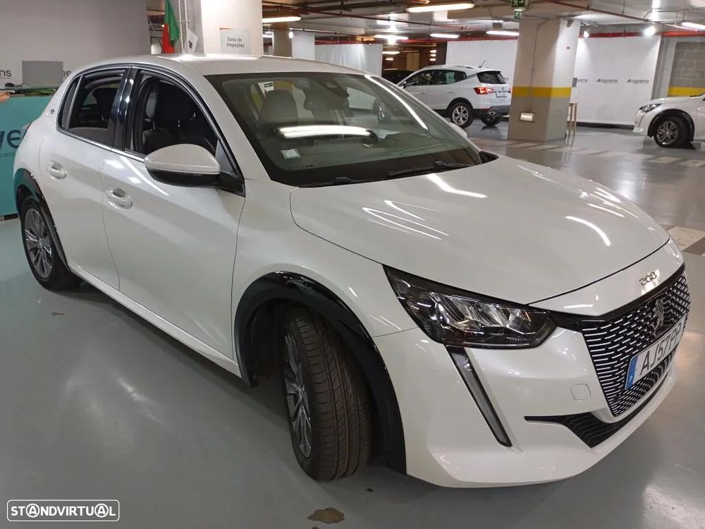 Peugeot e-208 50 kWh Allure - 4