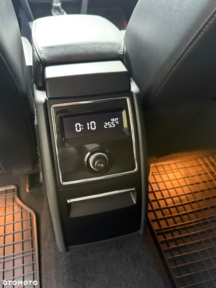 Skoda Superb 2.0 TSI Elegance DSG - 26