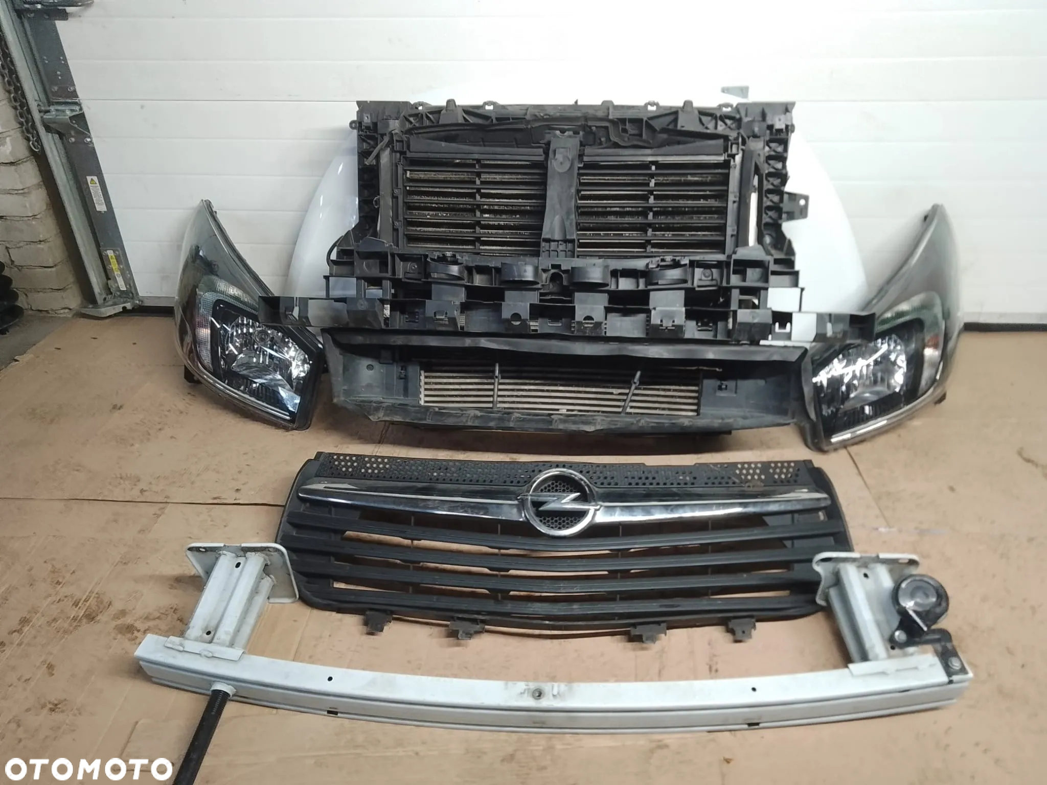 Przód maska lampy Opel Vivaro B - 3