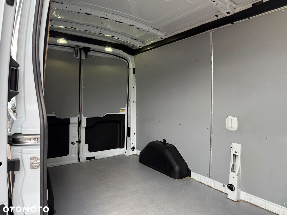 Ford Transit L3H2 - 32