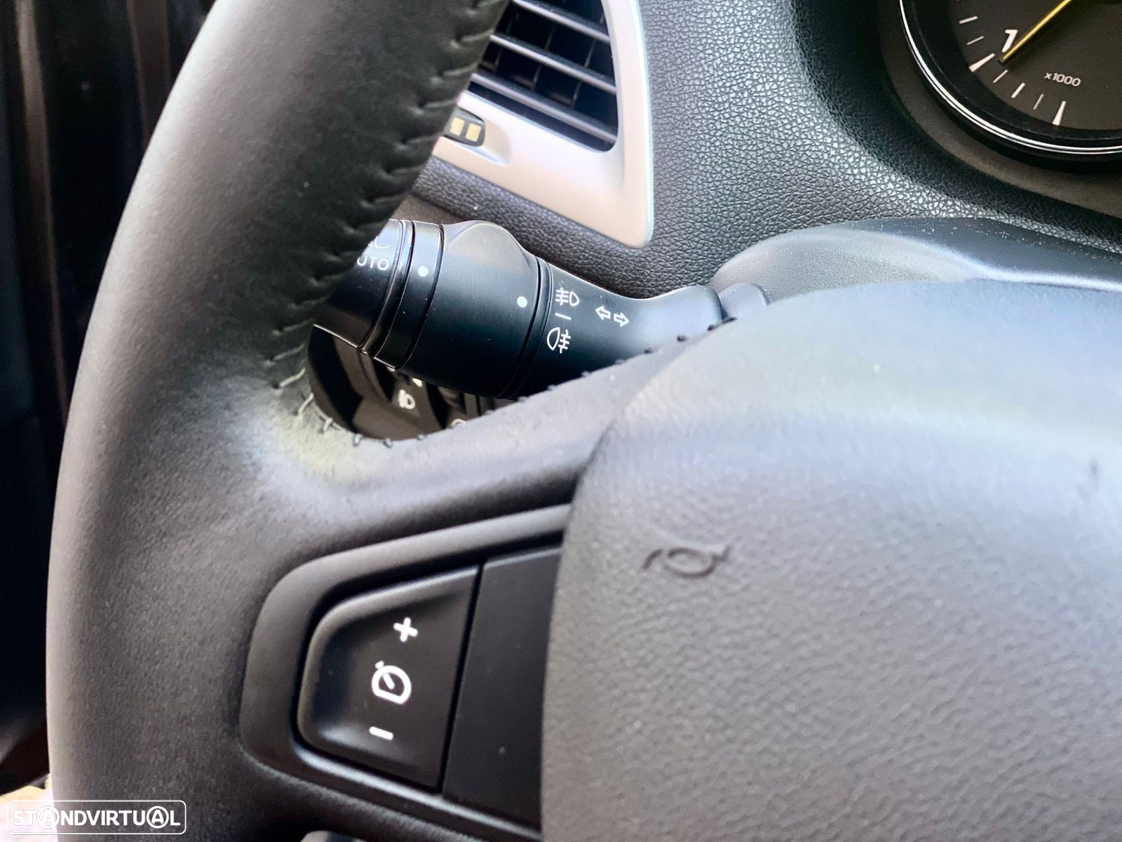 Renault Mégane Coupe 1.5 dCi Dynamique - 19
