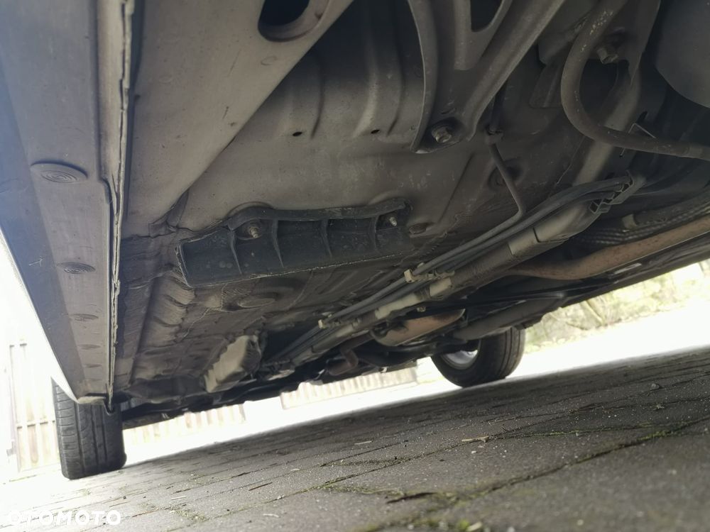 Toyota Yaris 1.0 VVT-i Sol - 19