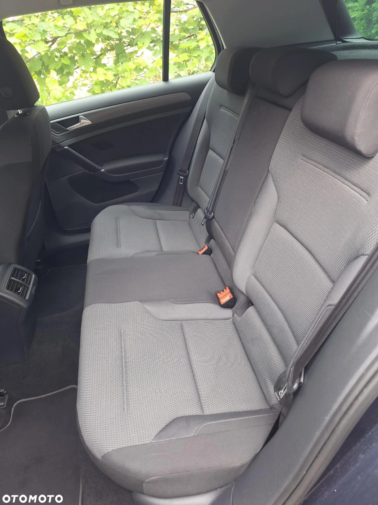 Volkswagen Golf - 27