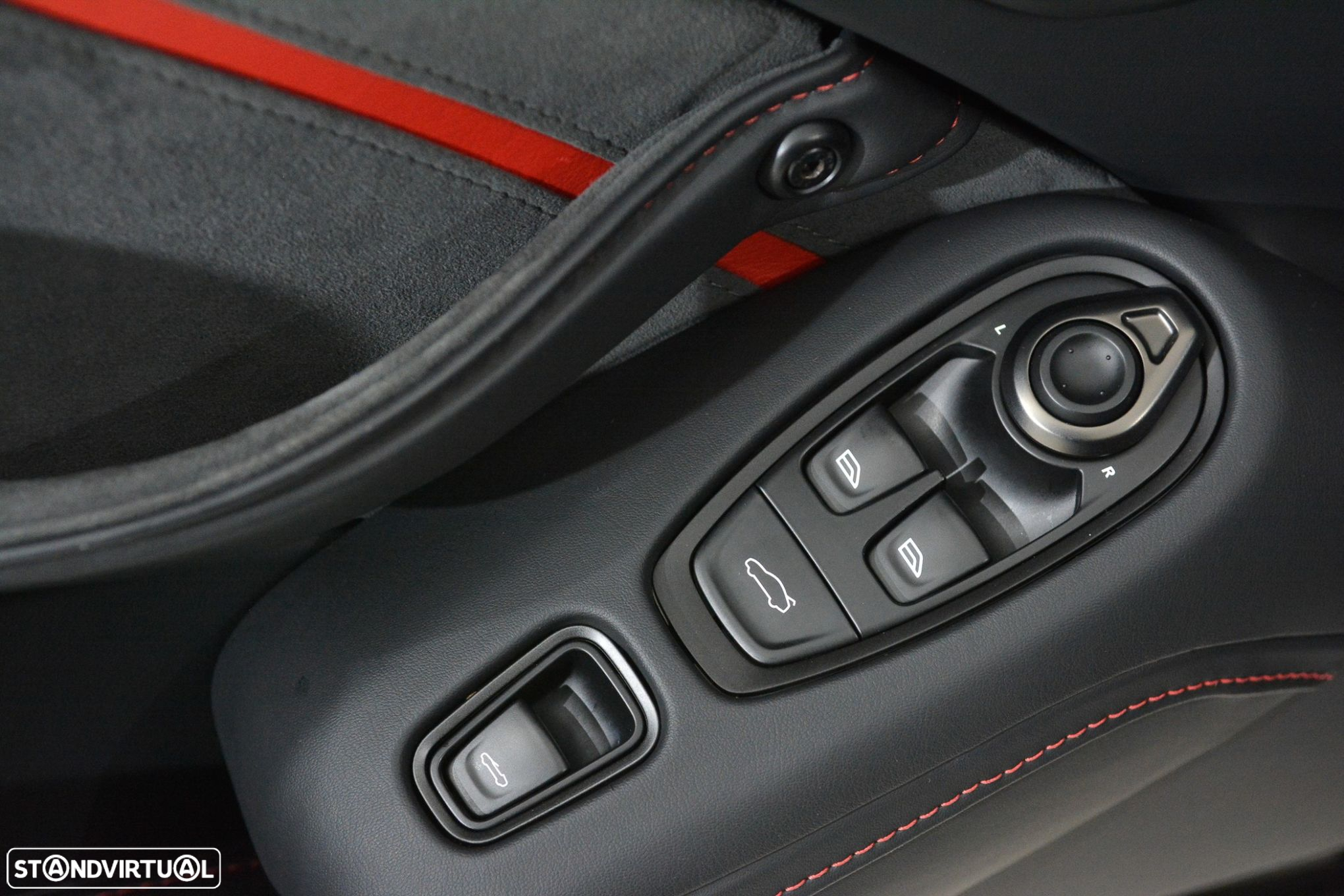Aston Martin Vantage Roadster V8 F1 Edition - 35
