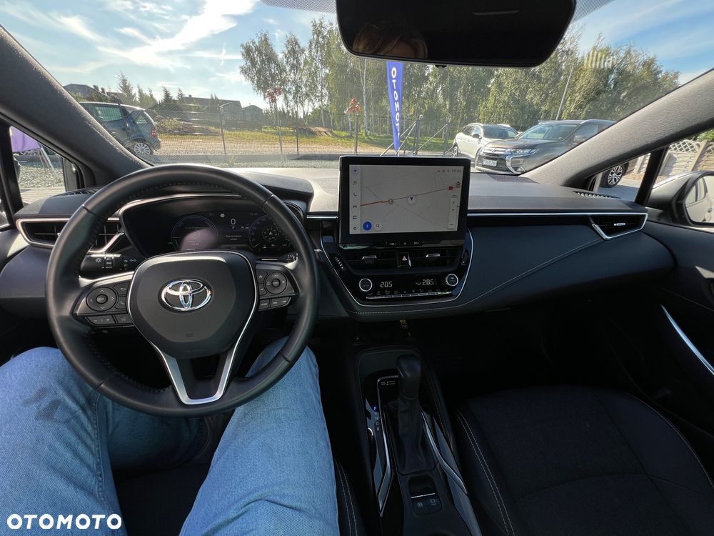 Toyota Corolla 1.8 Hybrid Style - 24
