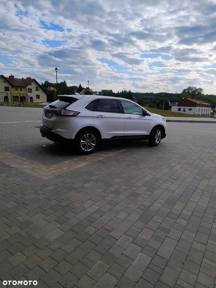 Ford Edge - 10