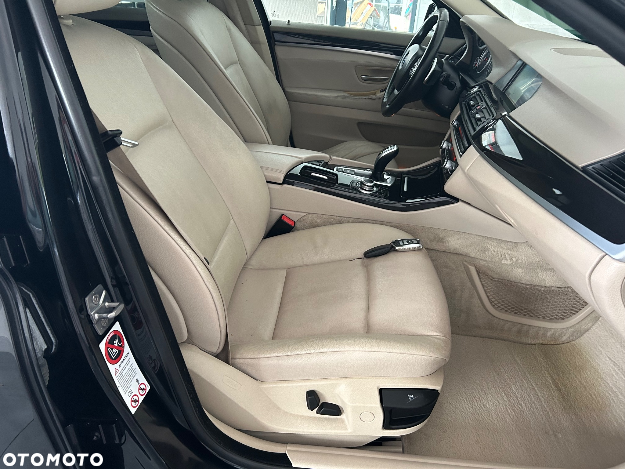 BMW Seria 5 520d Touring Edition Fleet Sport - 31