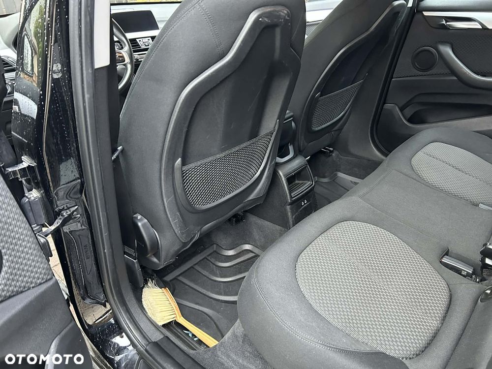 BMW X1 sDrive18i - 7