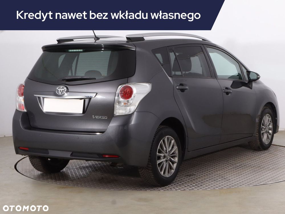 Toyota Verso - 7