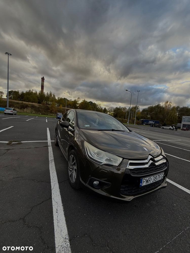 Citroën DS4 1.6 e-HDi SoChic MCP - 1