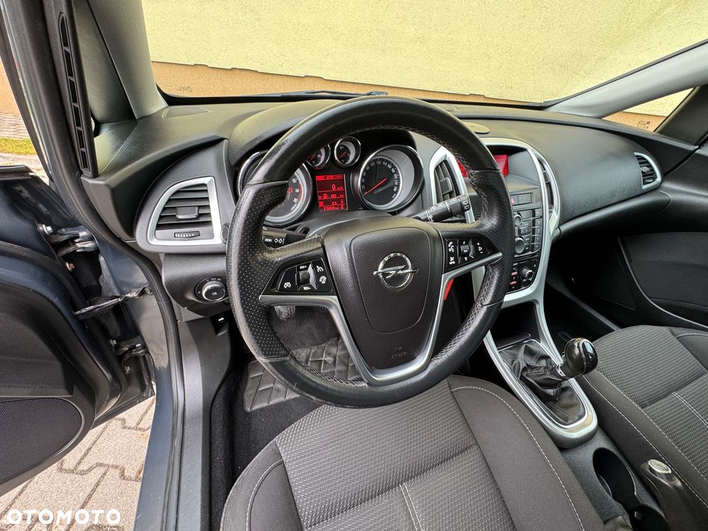 Opel Astra 1.4 T Cosmo - 6