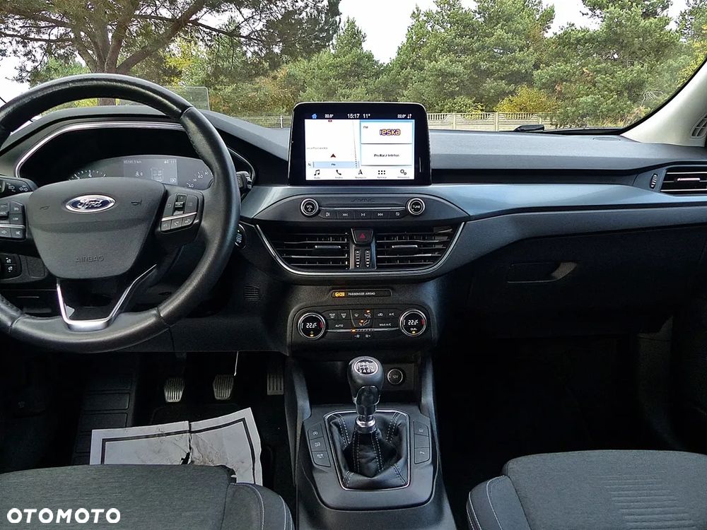 Ford Focus 1.0 EcoBoost Active - 36