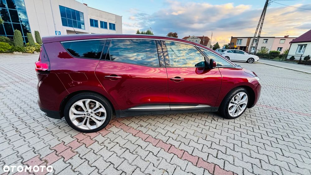 Renault Grand Scenic - 16
