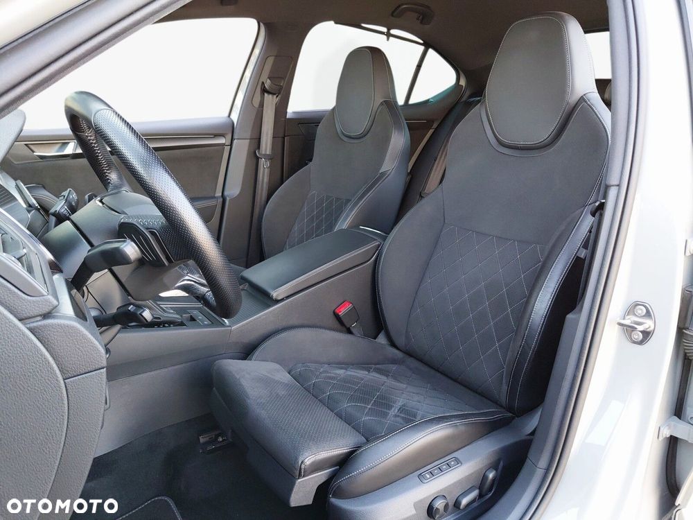 Skoda Superb 2.0 TSI 4x4 Sportline DSG - 11
