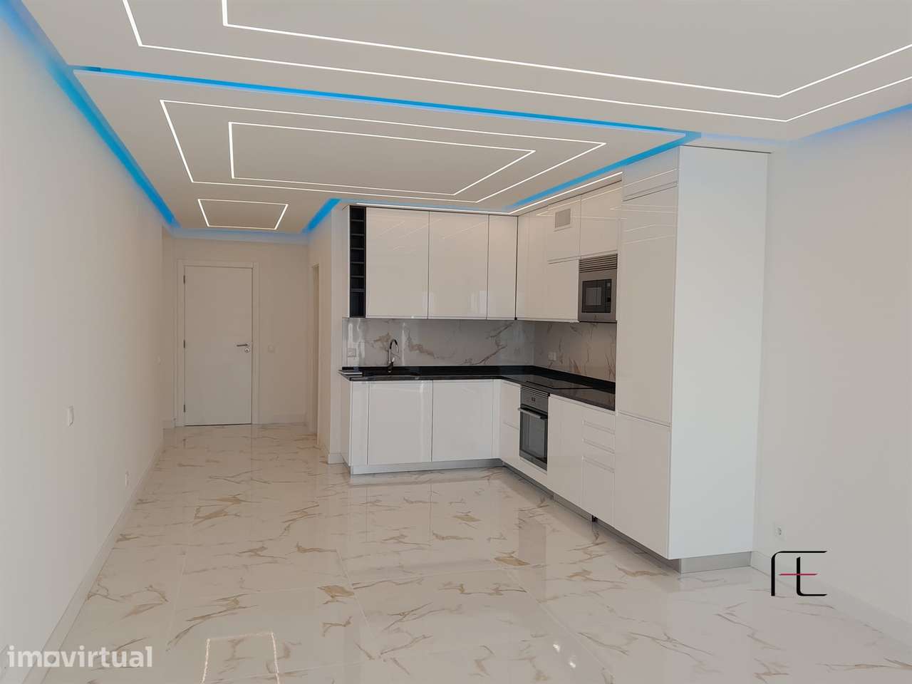 Apartamento T3 Venda em Quarteira,Loulé - Grande imagem: 3/20