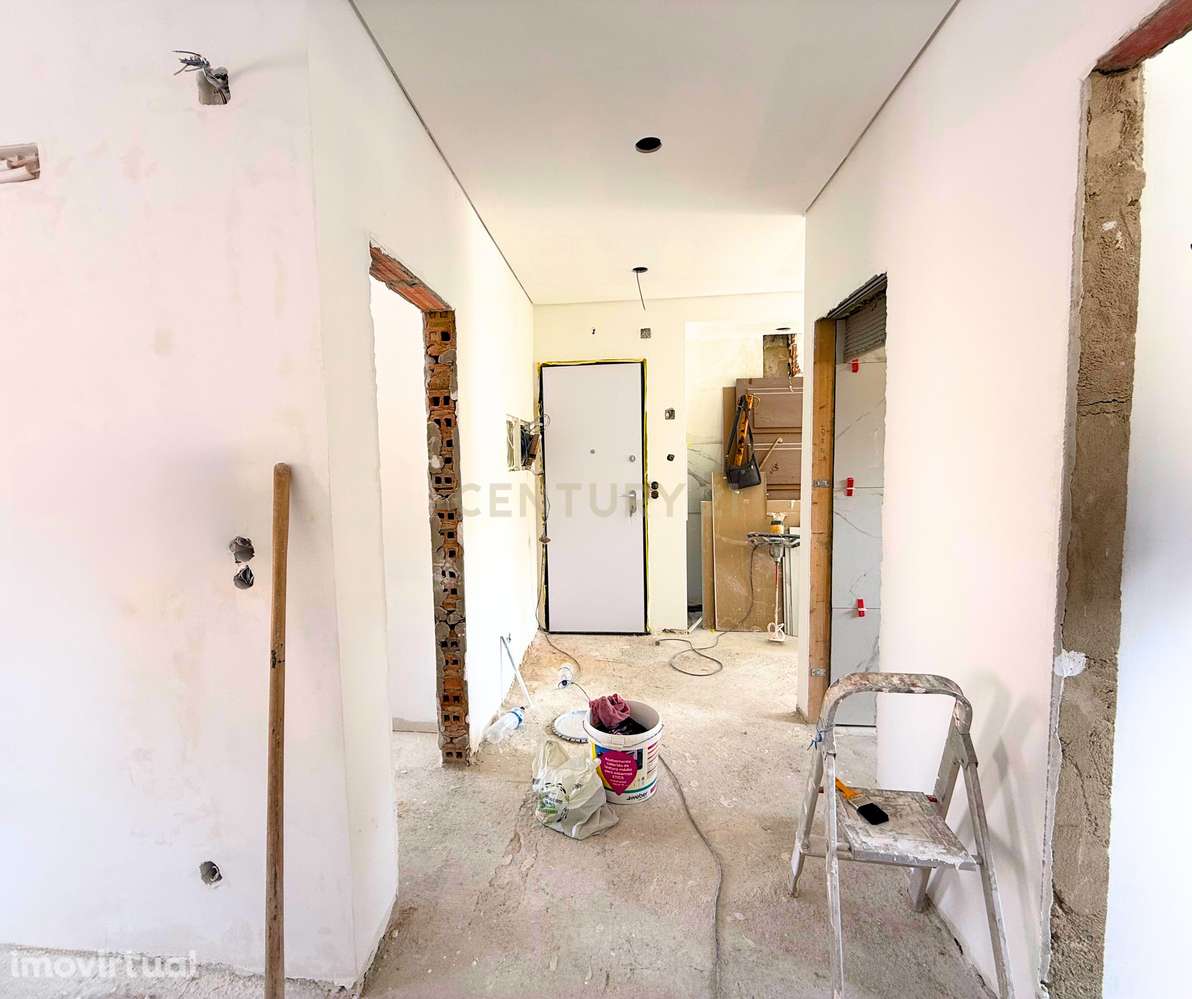 Apartamento T2 - Almada - Grande imagem: 2/16