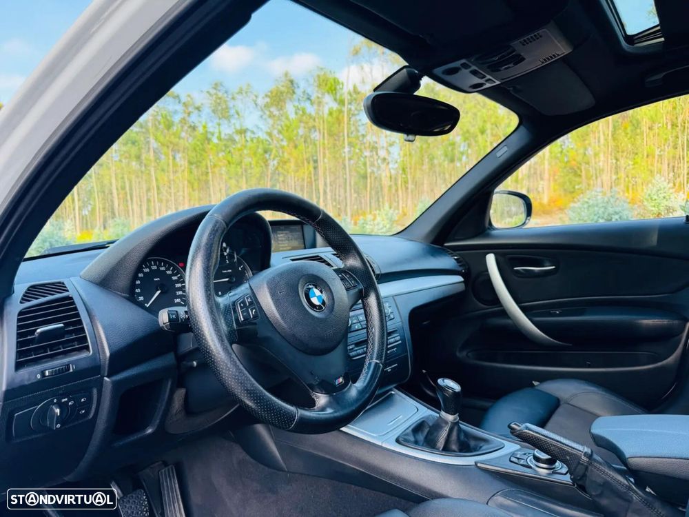 BMW 118 d Pack M - 17