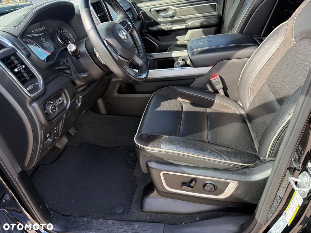 RAM 1500 5.7 Crew Cab Longbed Laramie Black - 26