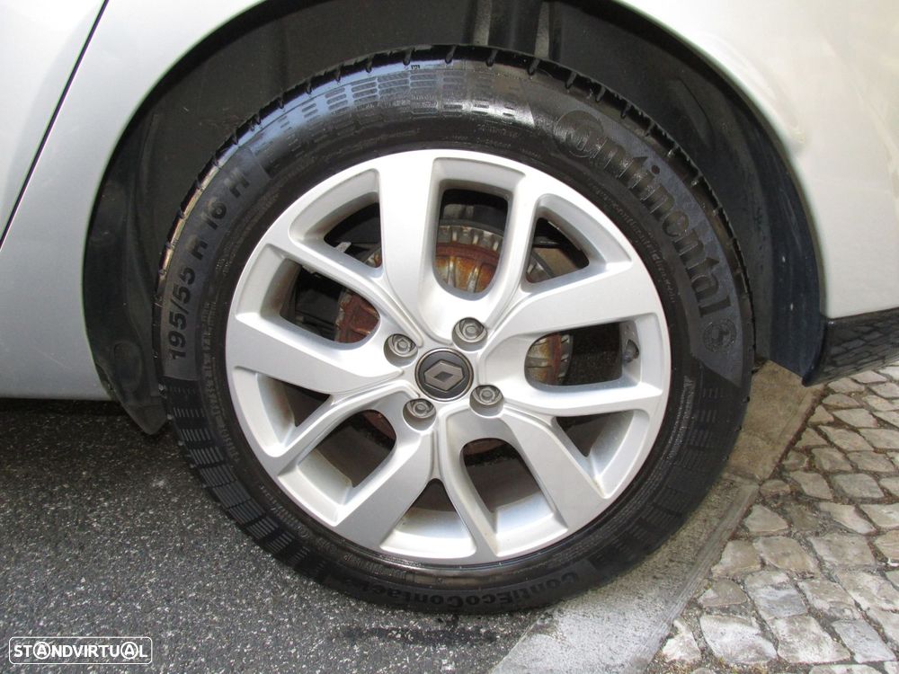 Renault Clio Sport Tourer 0.9 TCe Limited - 39