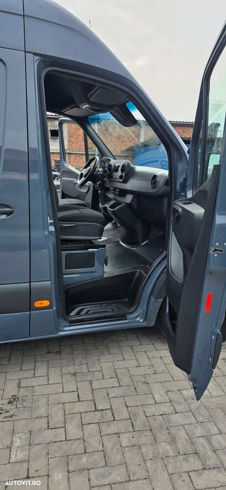 Mercedes-Benz Sprinter - 6