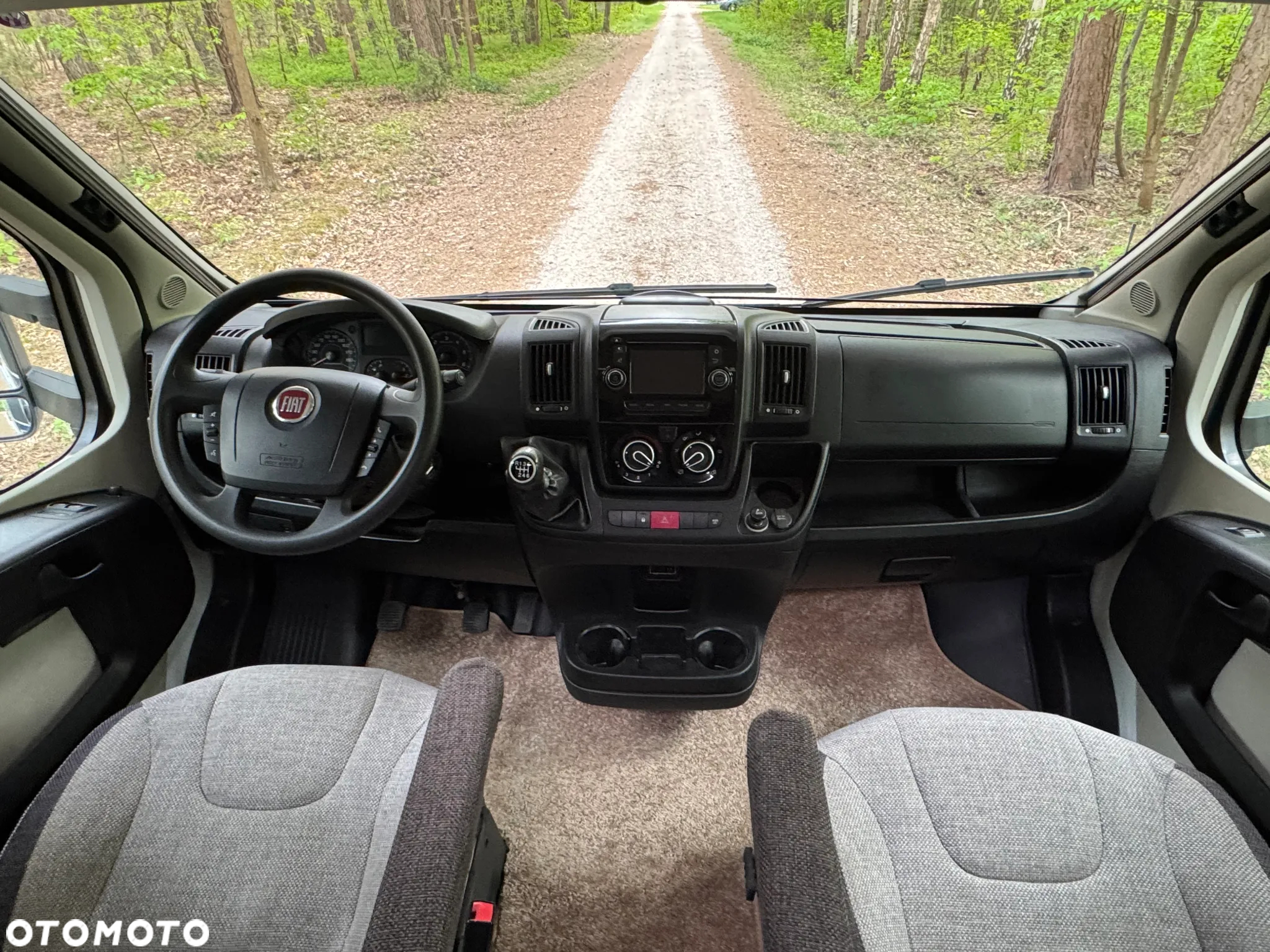 KNAUS Live Traveller - 13