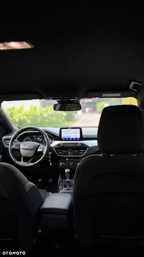 Ford Focus 1.0 EcoBoost Hybrid COOL&CONNECT DESIGN - 11