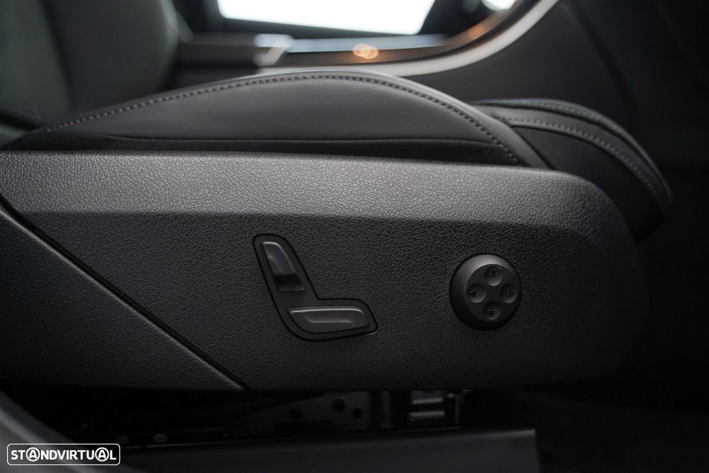 Mercedes-Benz GLC 300 de Coupe 4Matic - 41