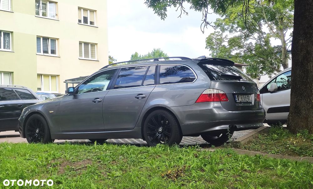 BMW Seria 5 520d - 5