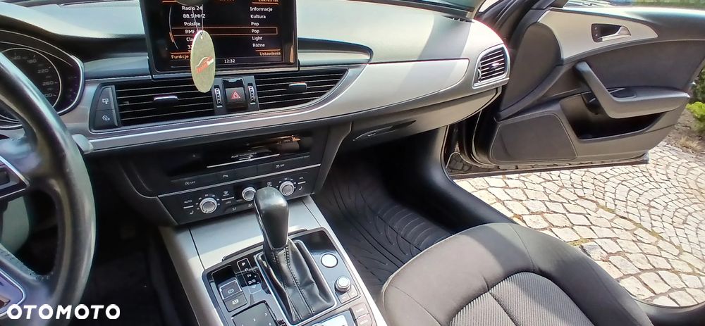 Audi A6 Avant 2.0 TDI Ultra DPF S tronic - 12