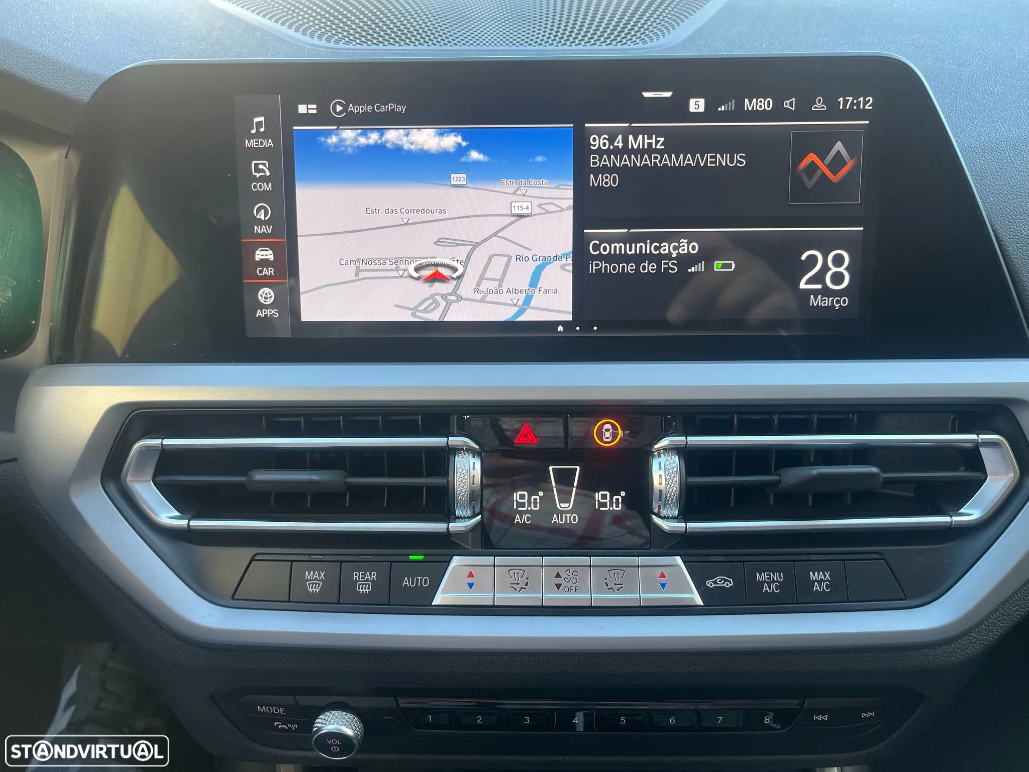 BMW 318 d Touring Auto - 36