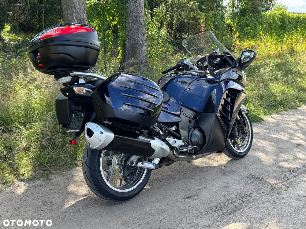 Kawasaki GTR - 3