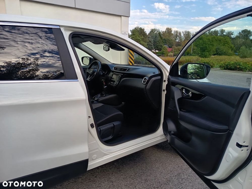 Nissan Qashqai 1.3 DIG-T DCT ACENTA - 30