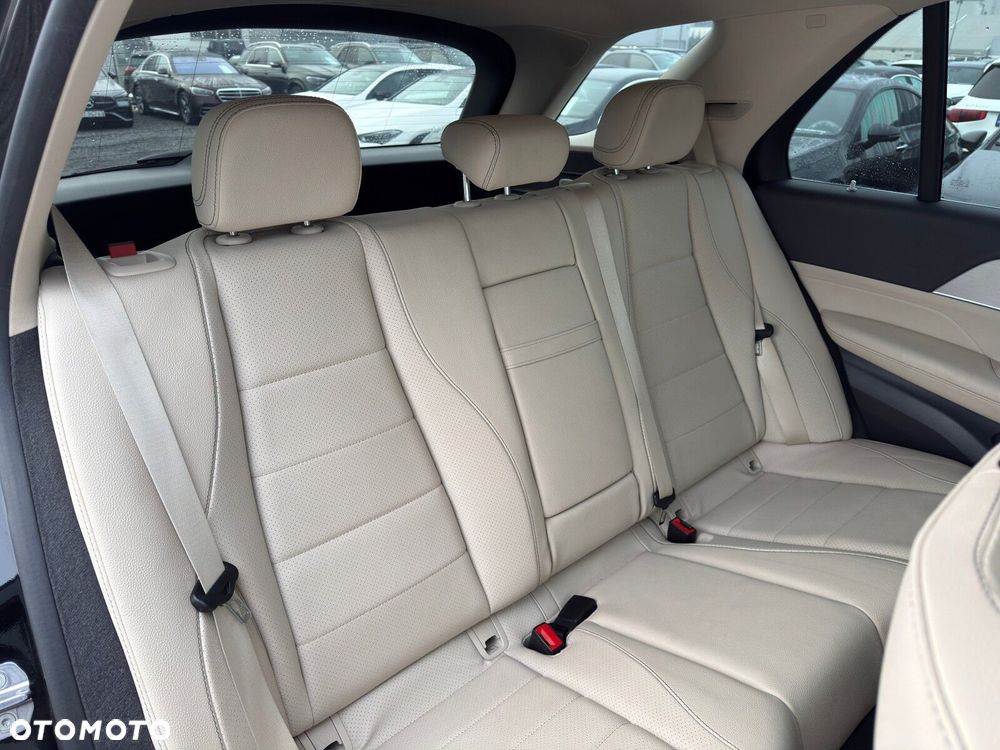 Mercedes-Benz GLE - 27