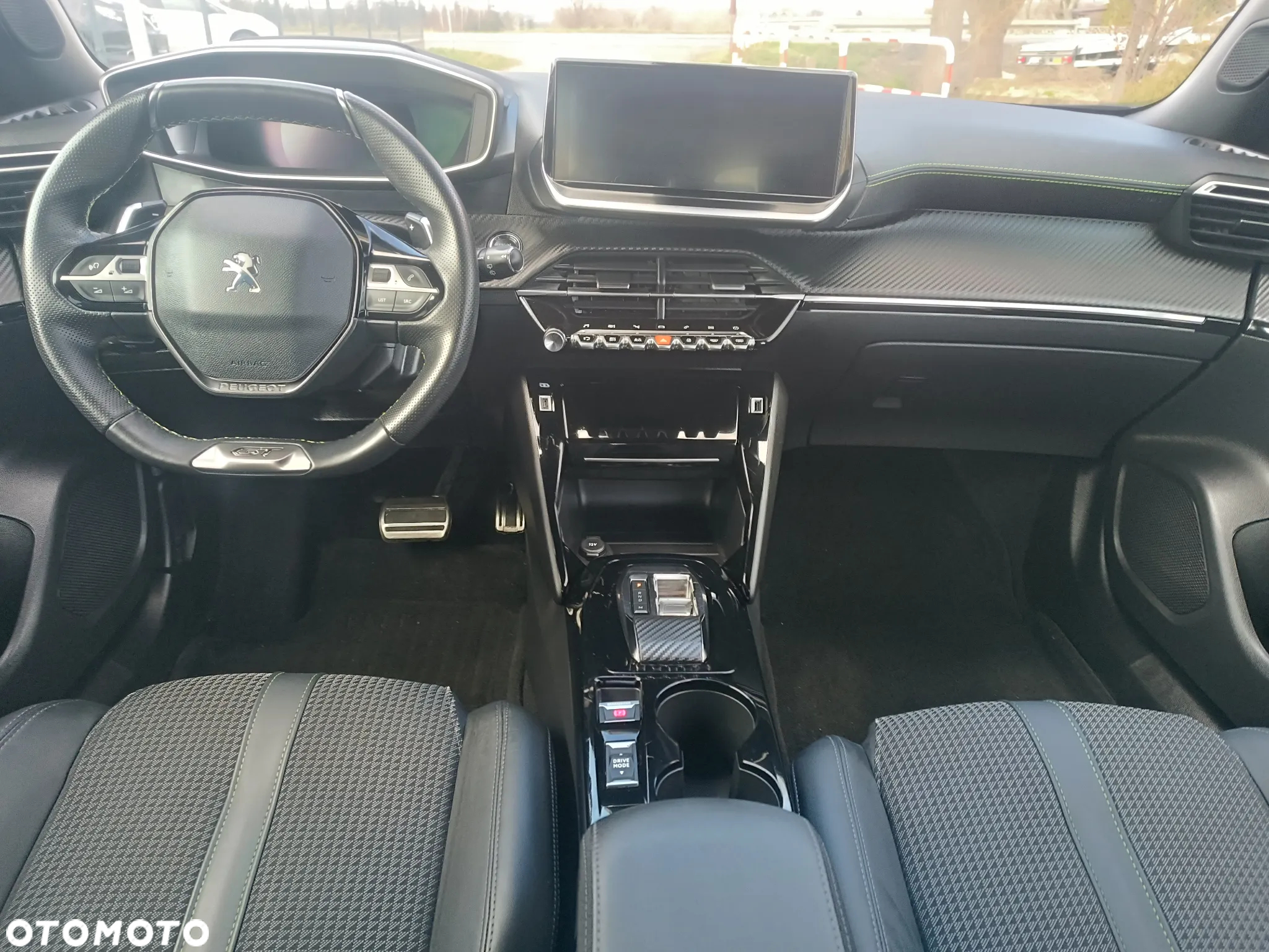 Peugeot 2008 - 14
