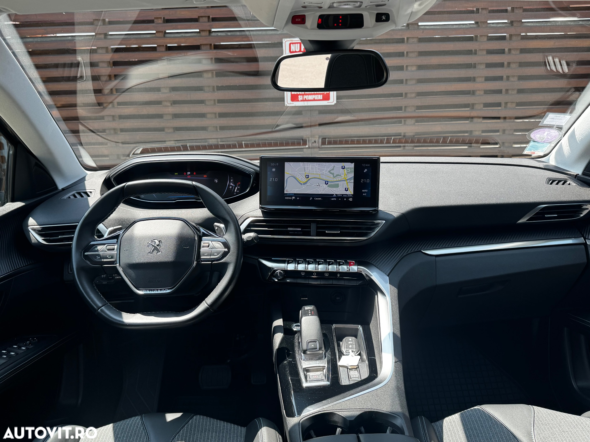 Peugeot 3008 PureTech 130 Stop & Start GPF EAT8 Allure - 14