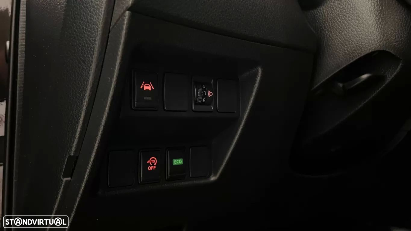 Nissan Qashqai 1.5 dCi N-Connecta DCT - 37
