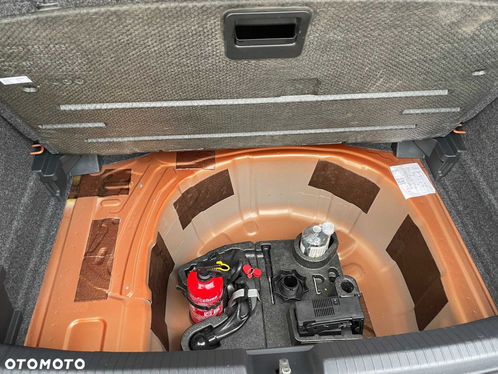Volkswagen Polo - 8