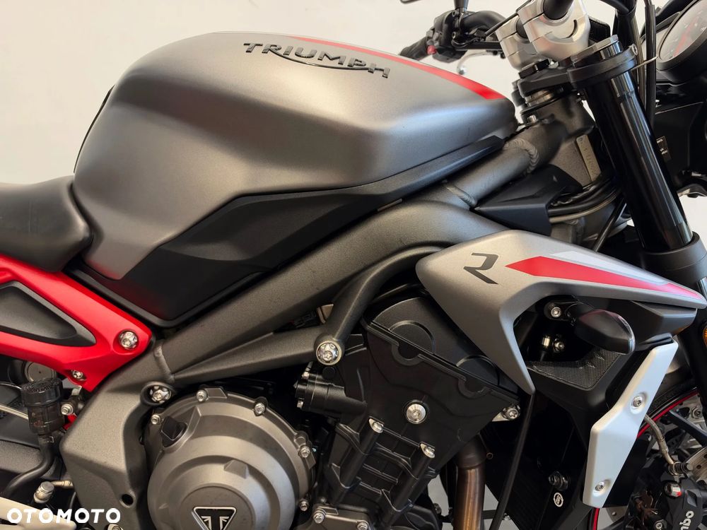 Triumph Speed Triple - 30