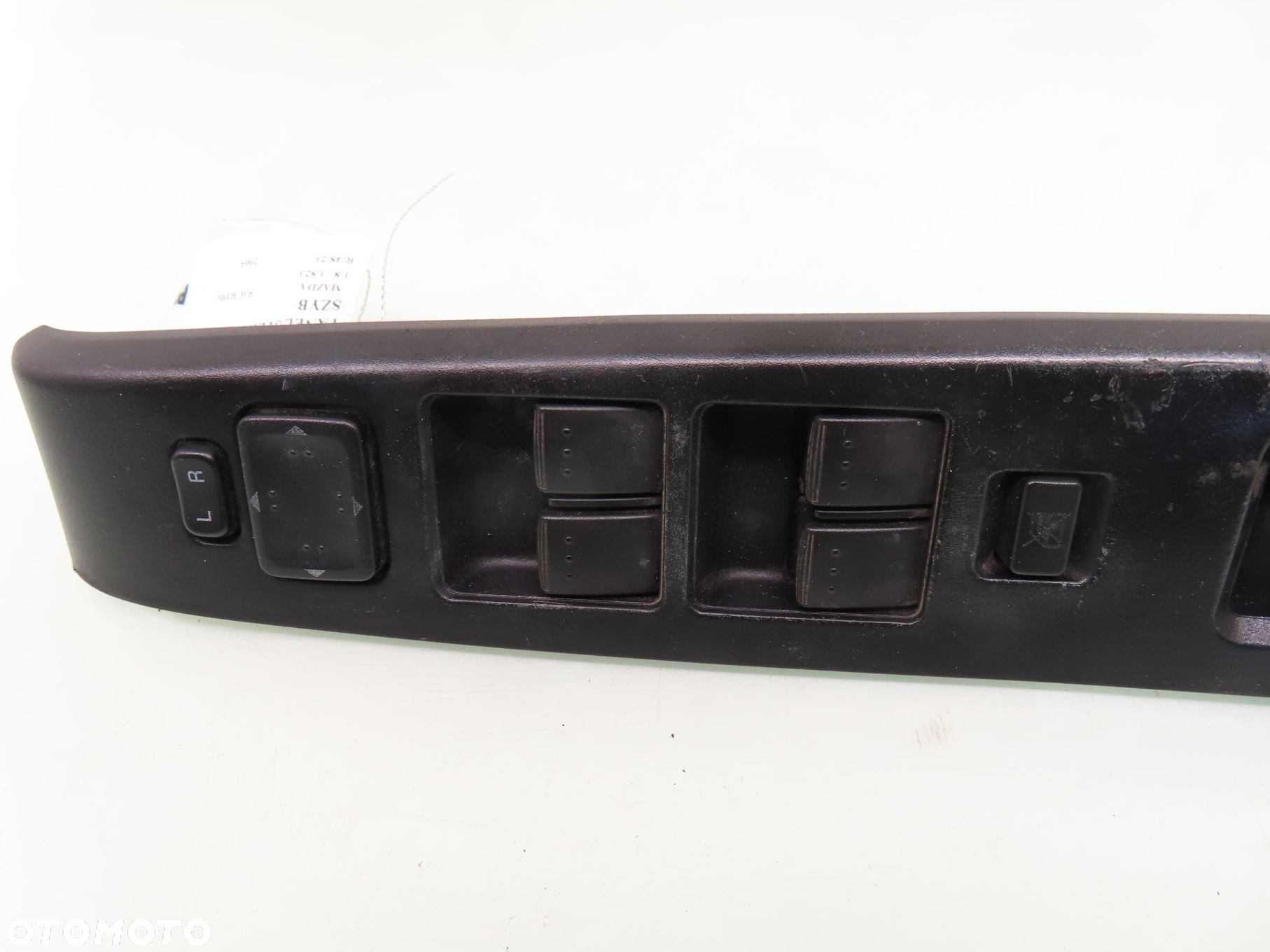 PANEL SZYB MAZDA 5 CR19 CC64684L6D02 - 8