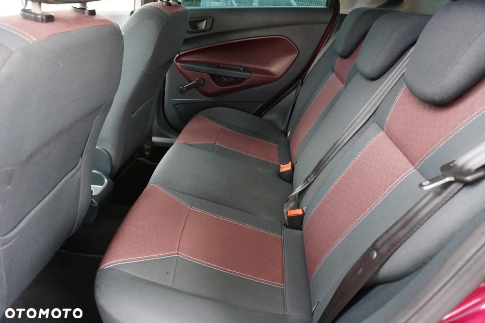 Ford Fiesta 1.25 Celebration - 10