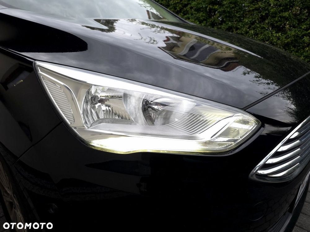 Ford Grand C-MAX - 30