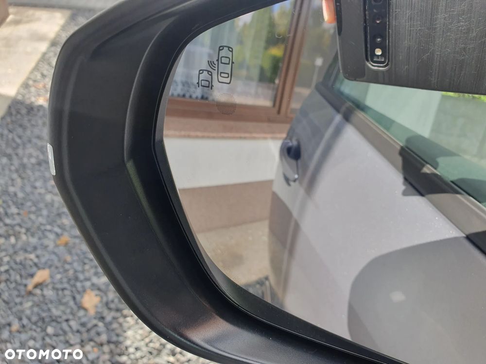 Peugeot 3008 1.2 PureTech Allure Pack S&S EAT8 - 11