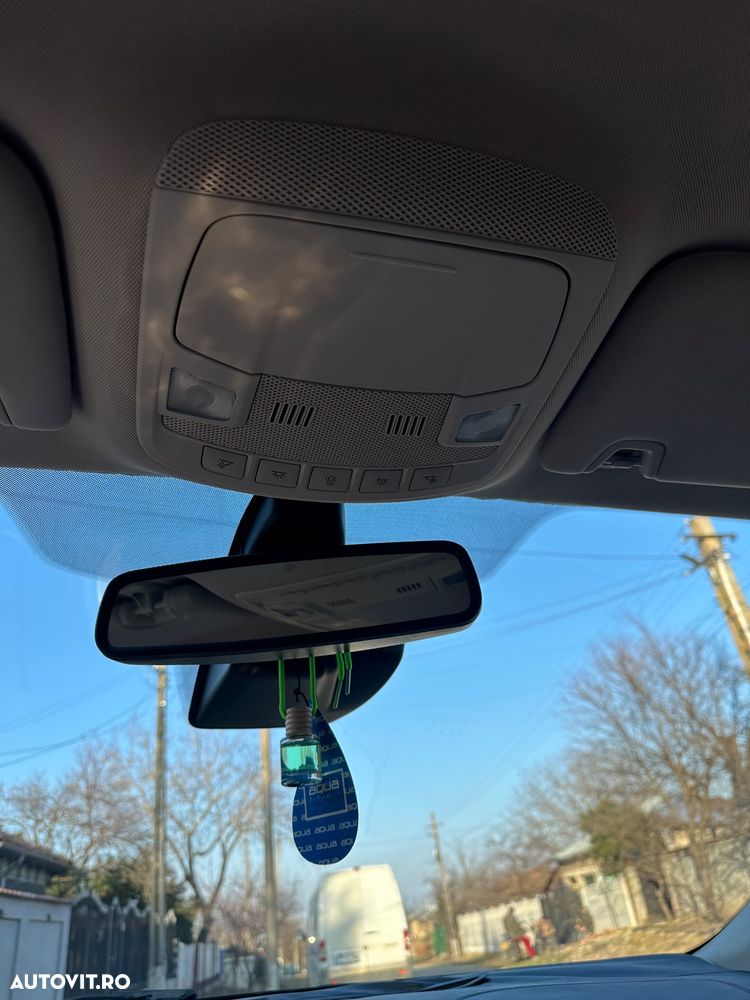 Ford Mondeo 2.0 HEV Vignale - 17