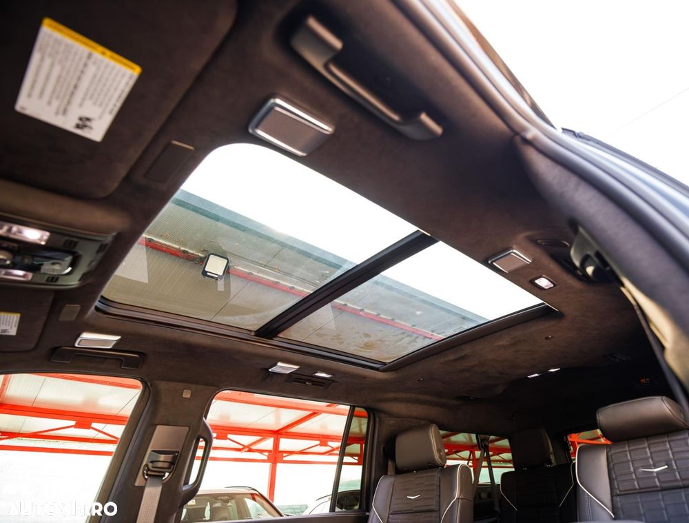 Cadillac Escalade - 17
