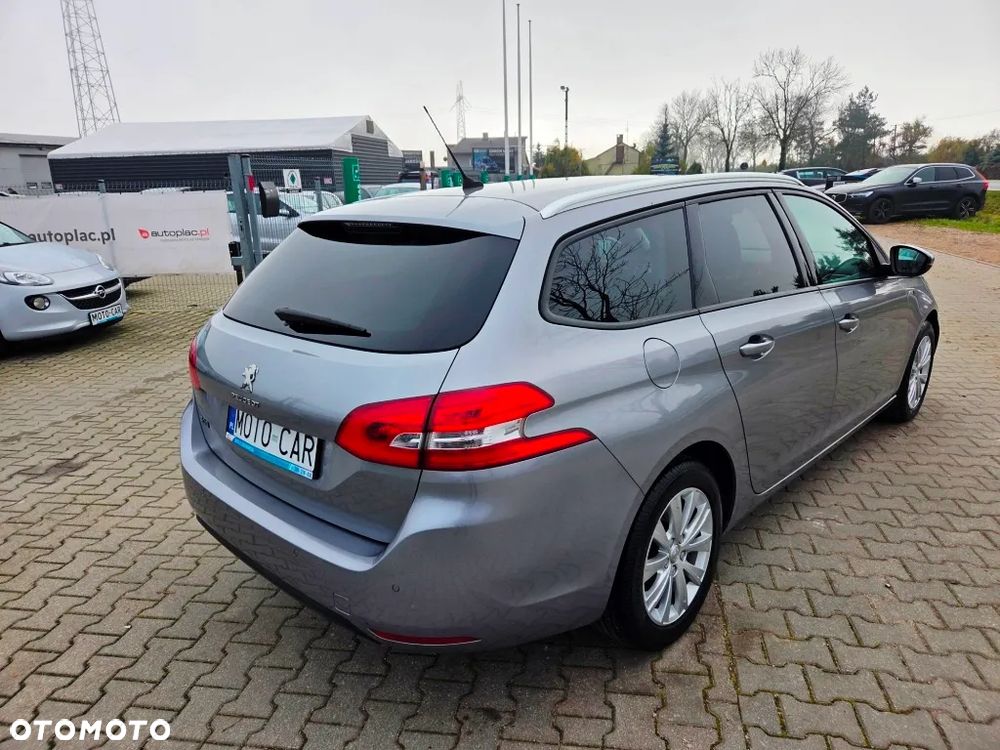 Peugeot 308 1.6 e-HDi Allure S&S - 9