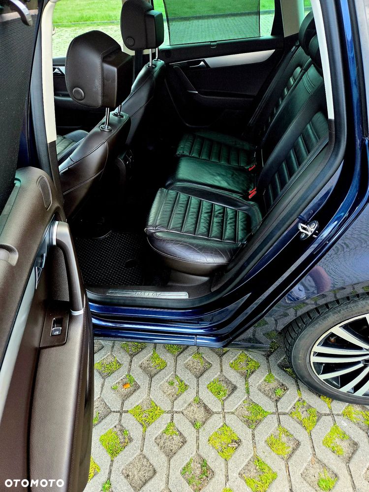 Volkswagen Passat - 8