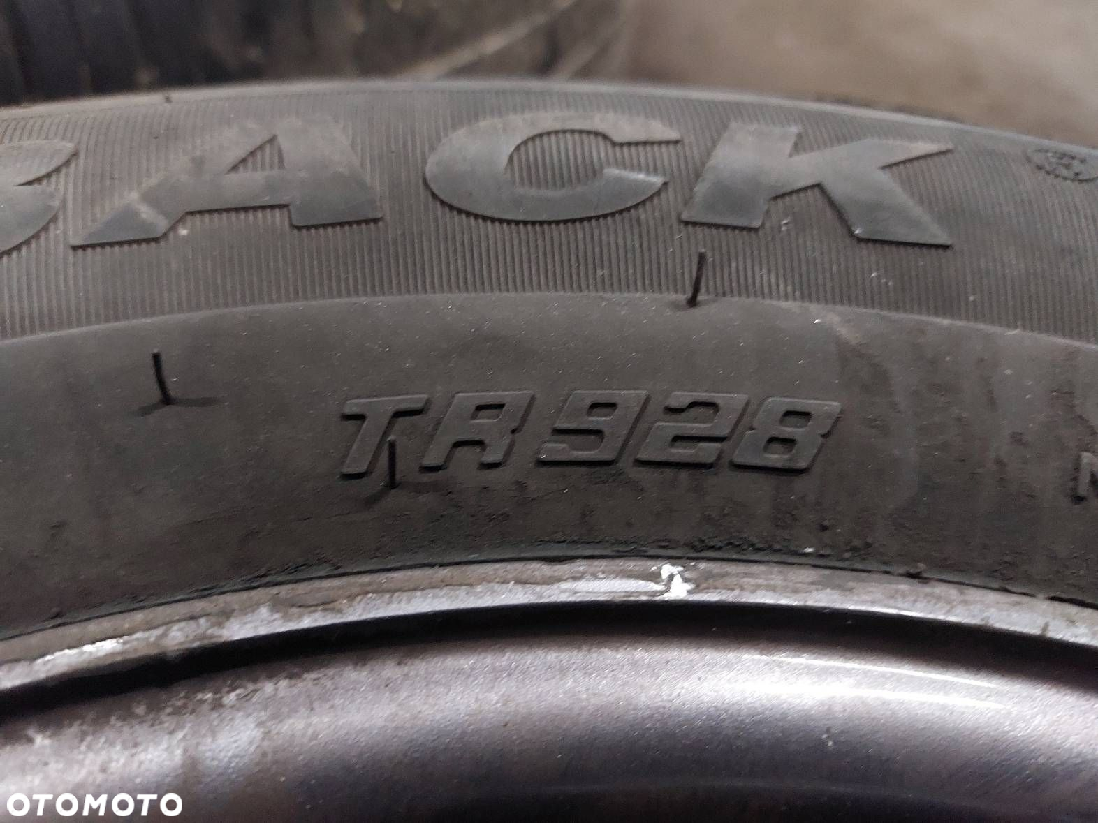 KOŁA KOMPLET FELGI OPONY LETNIE 5x114,3 FI71,6 215/65R15 GRAND VOYAGER - 5