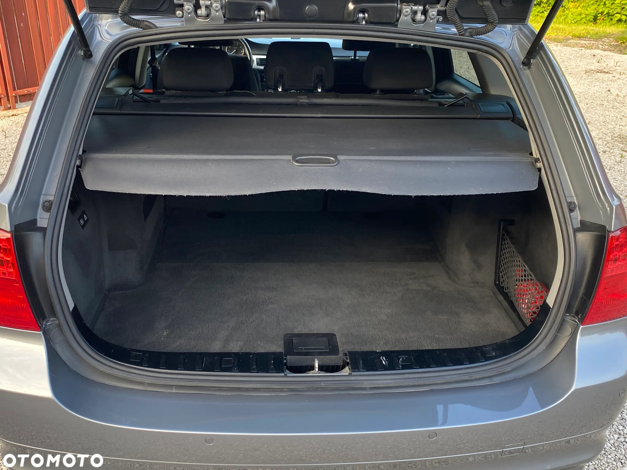 BMW Seria 3 318i - 22